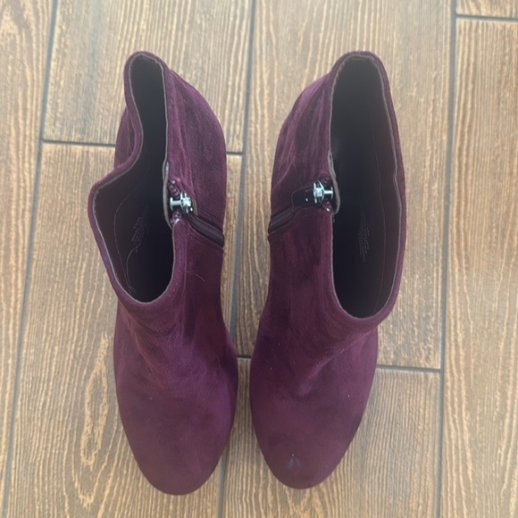 Dark Plum Nine West suede booties - Picture 4 of 8